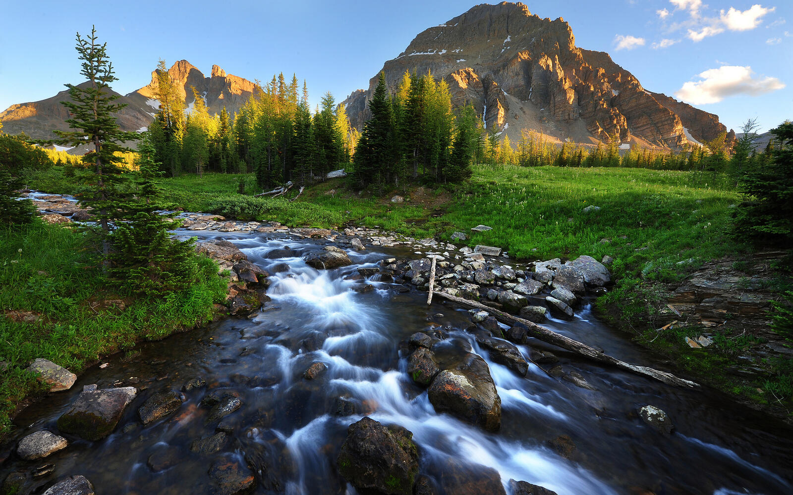Wallpapers meadow mountains rivers on the desktop