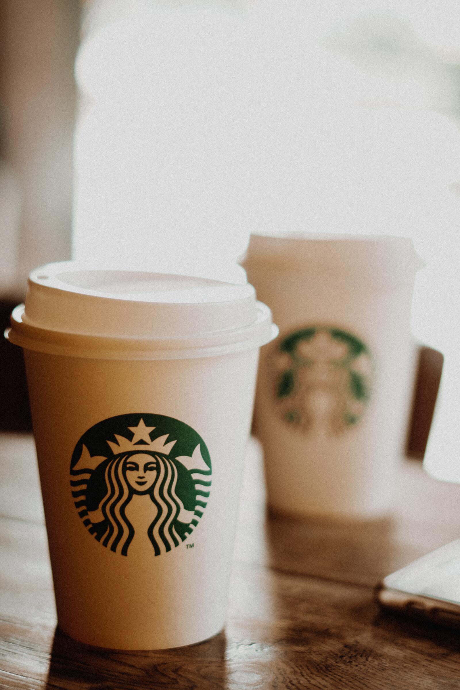 Обои чашки Starbucks кофе напитки на рабочий стол