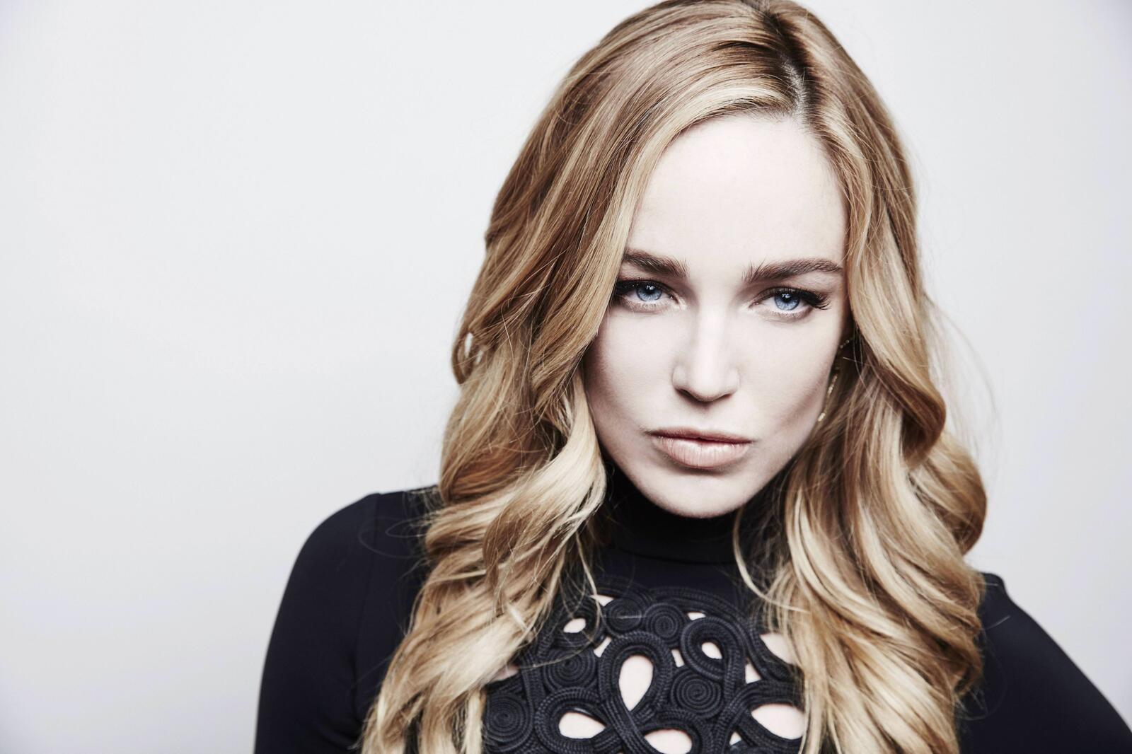 Wallpapers Caity Lotz curly hair celebrity on the desktop
