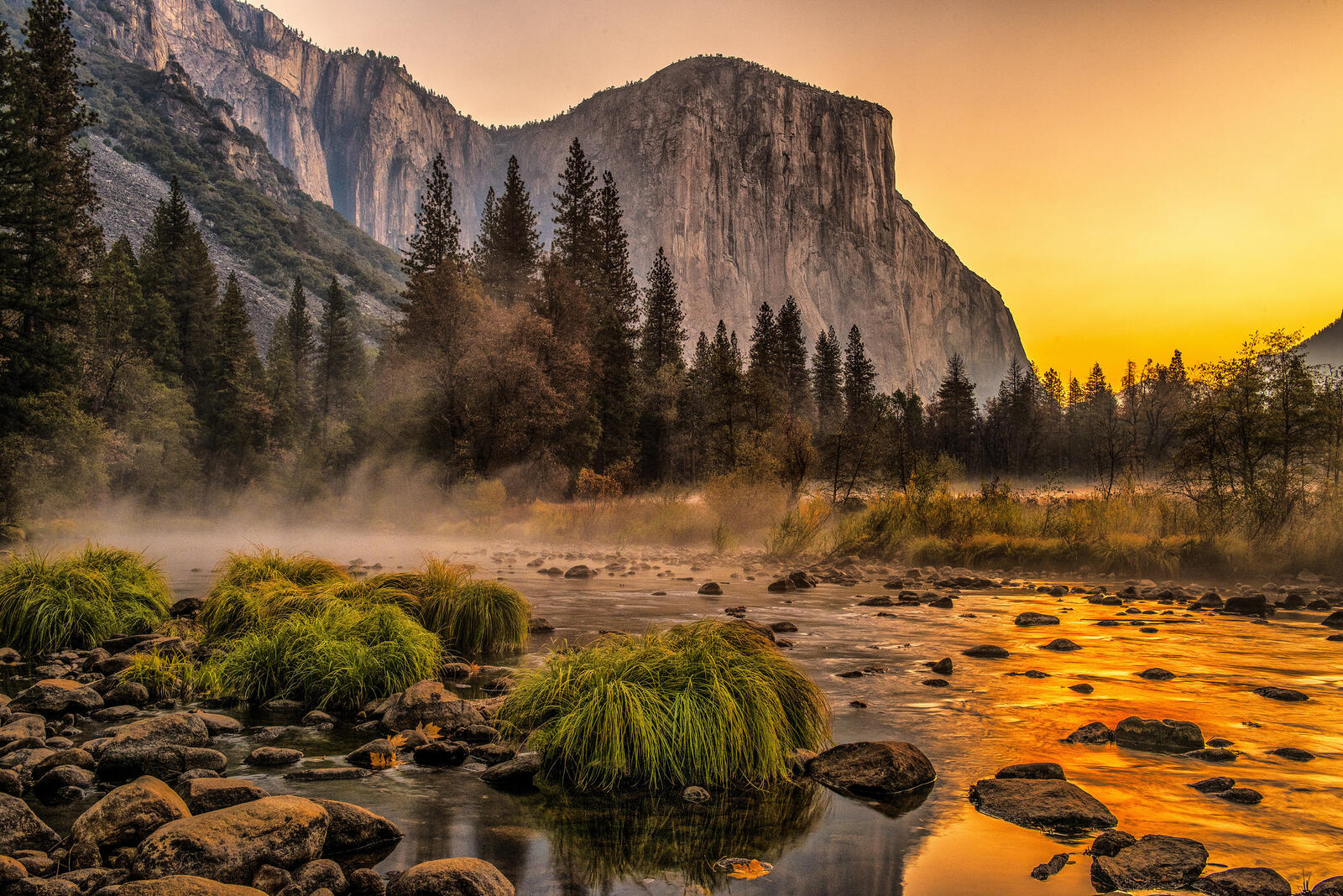 Free photo Shallow River in Yosemite