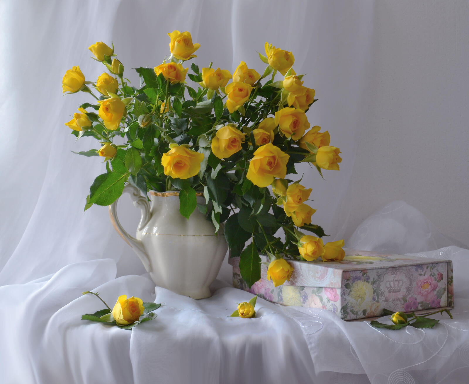 Обои желтые розы желтый букет цветы на рабочий стол