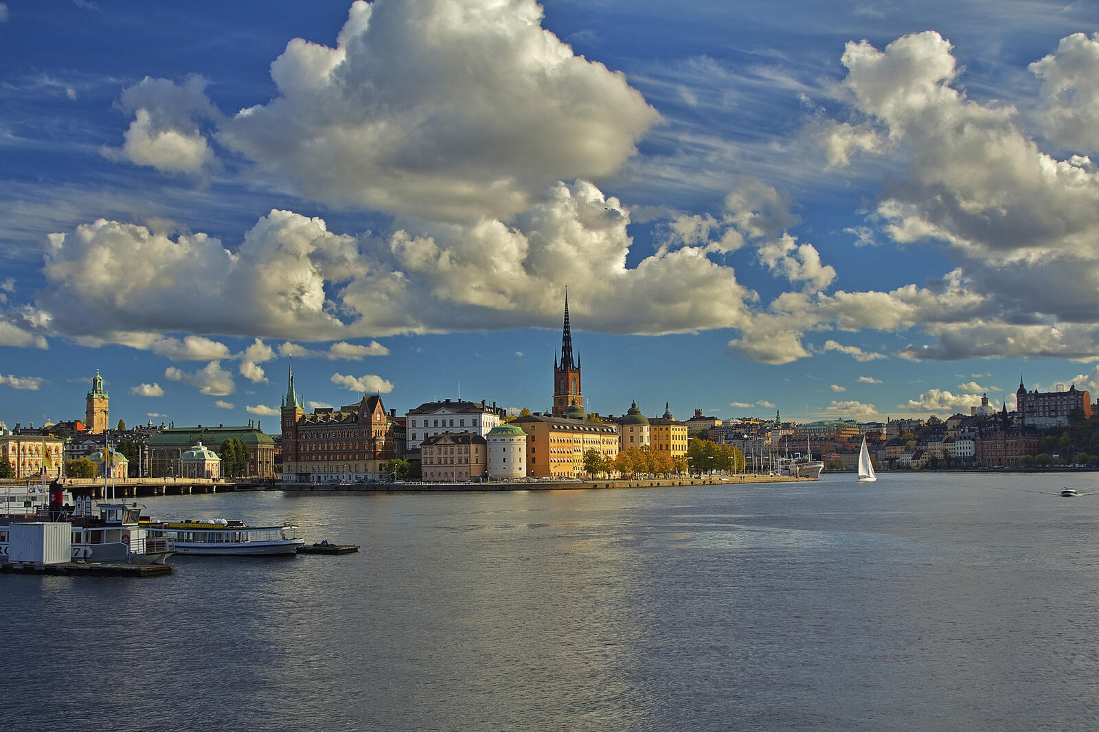 Обои Стокгольм город Гамла Стан на рабочий стол