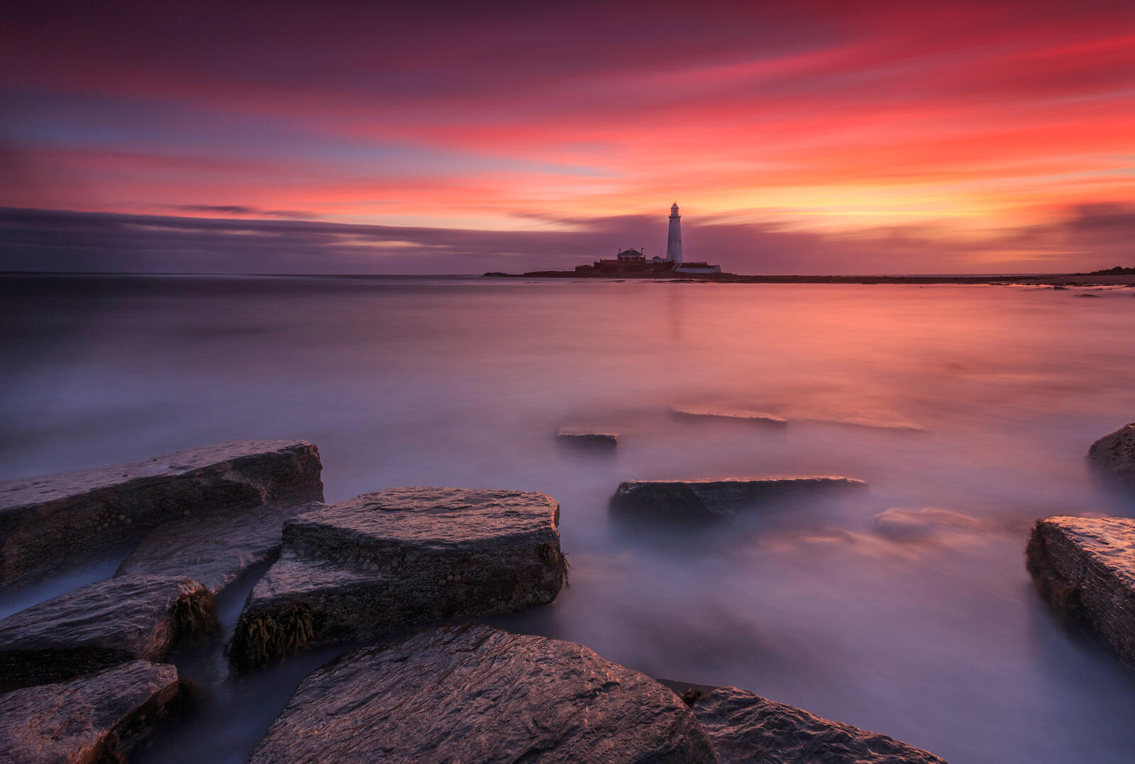 Free photo Lighthouse and beautiful sunset