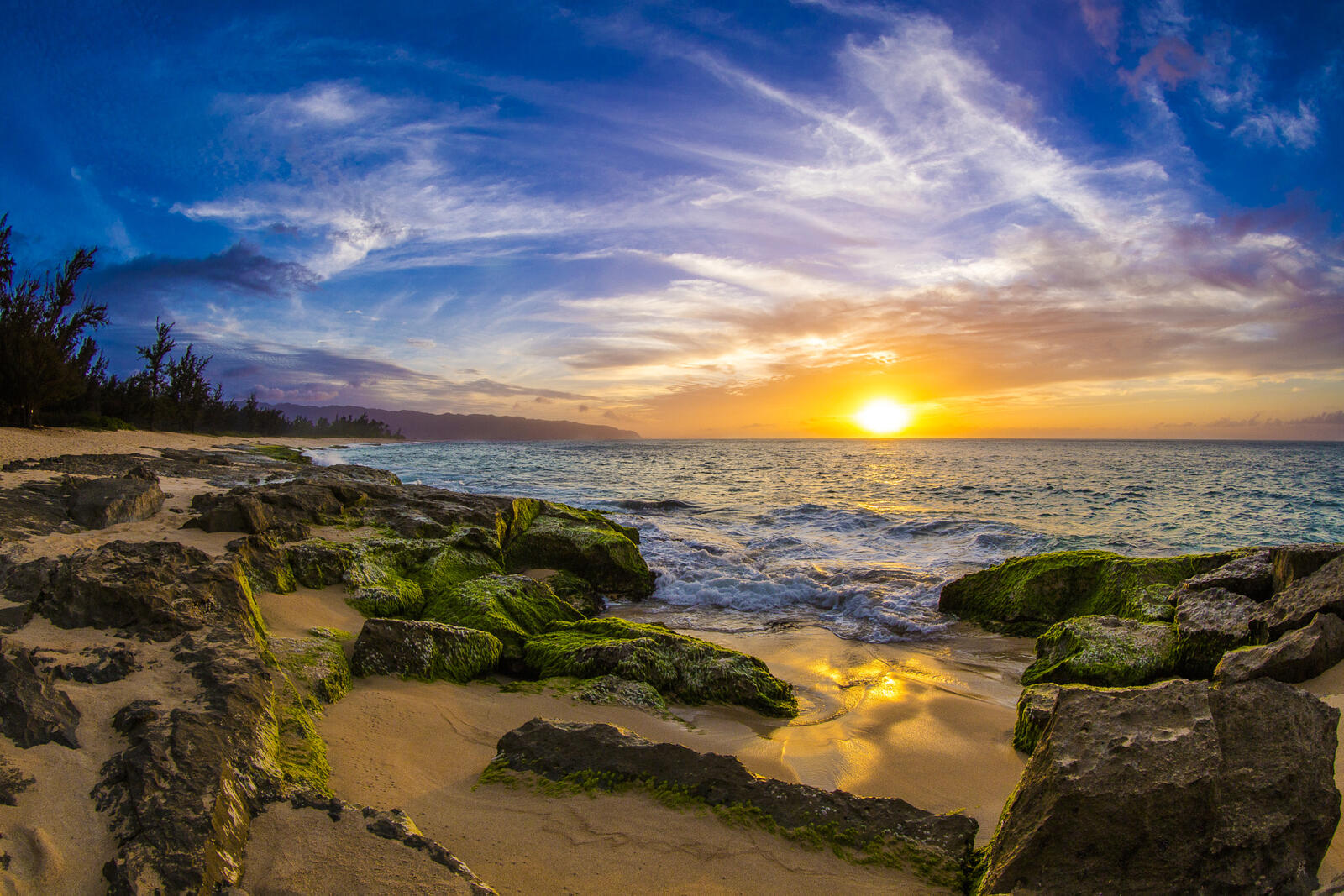 Обои Beautiful North Shore Sunset on Oahu Hawaii закат на рабочий стол