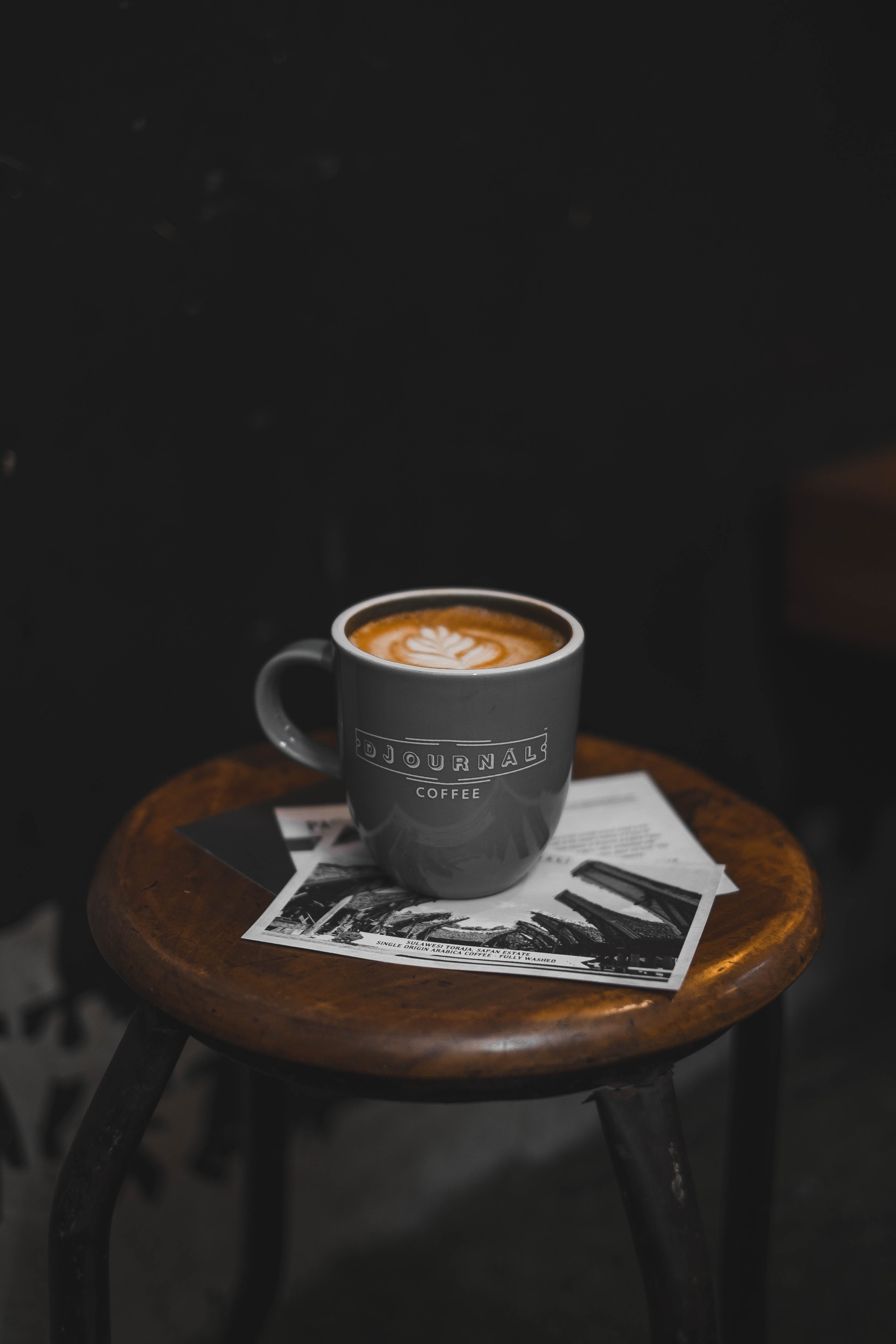 Фото бесплатно кофе, чтение, кафе