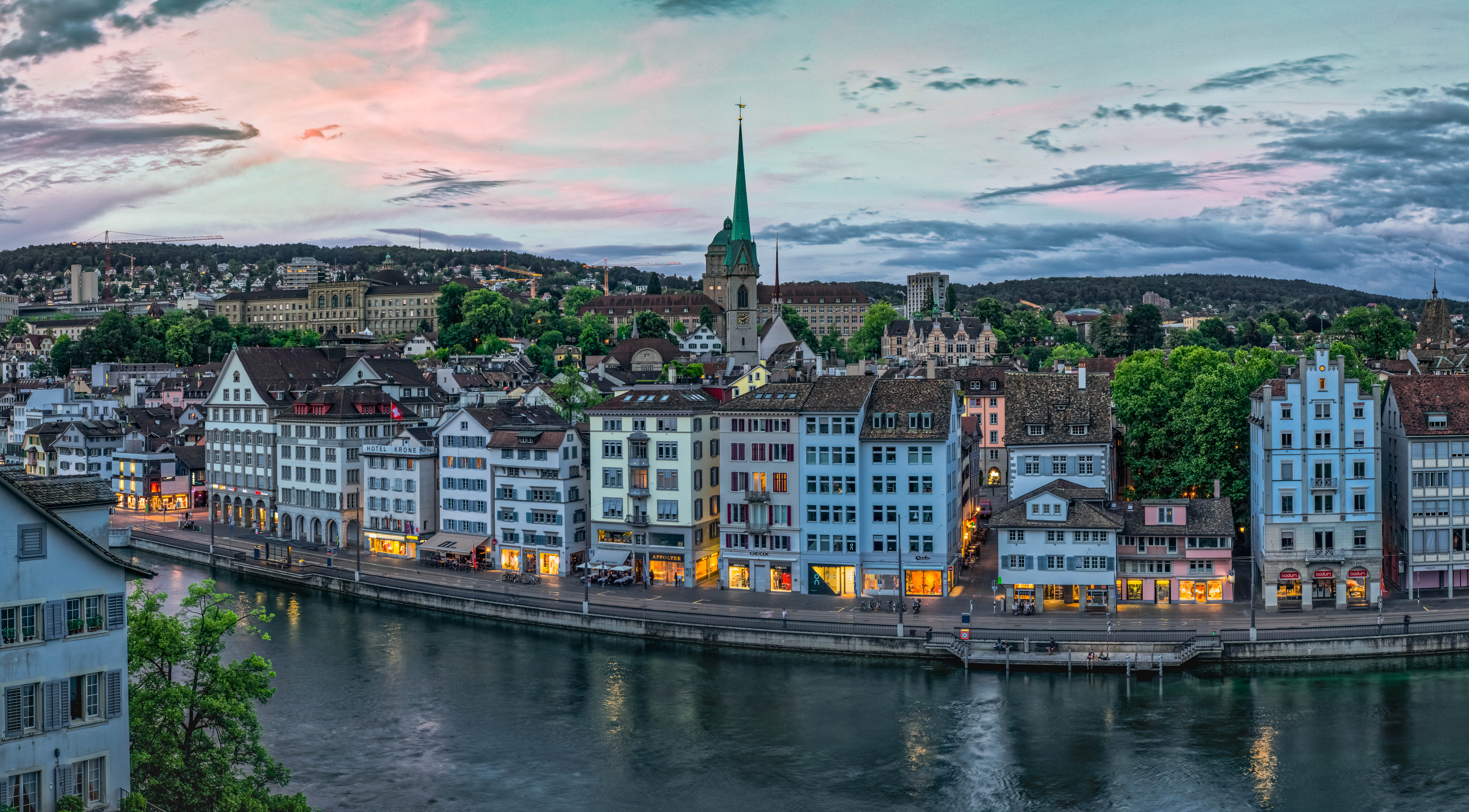 Wallpapers The old town of Zurich the river Lymm View from Lindenhof on the desktop