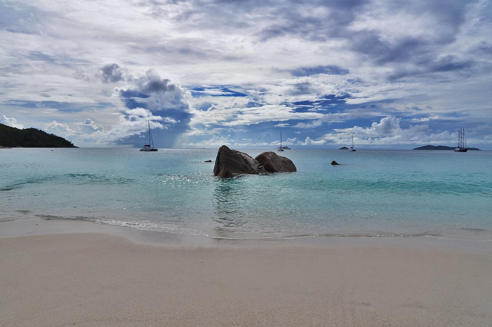 Обои Сейшельские острова море пляж берег на рабочий стол