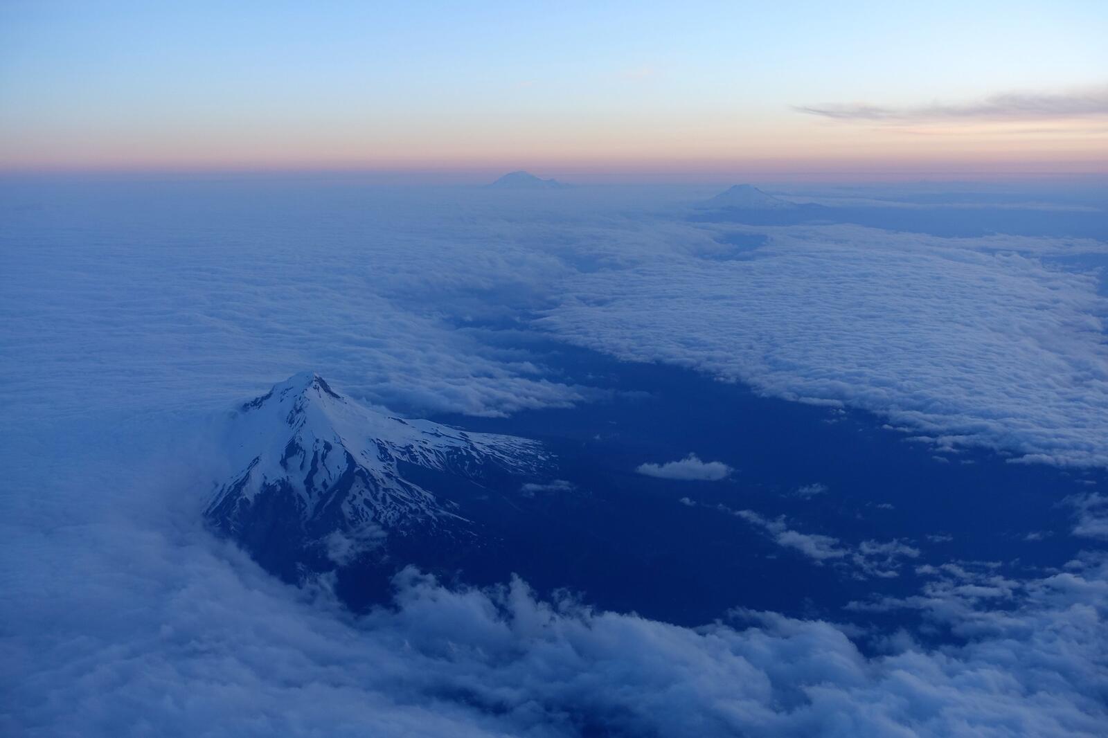 Wallpapers Mount Rainier National Park Washington State Cascading Volcanoes on the desktop