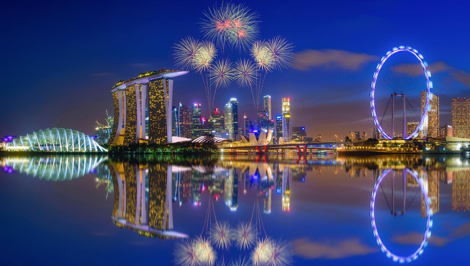 Wallpapers Fireworks Marina Bay Singapore on the desktop