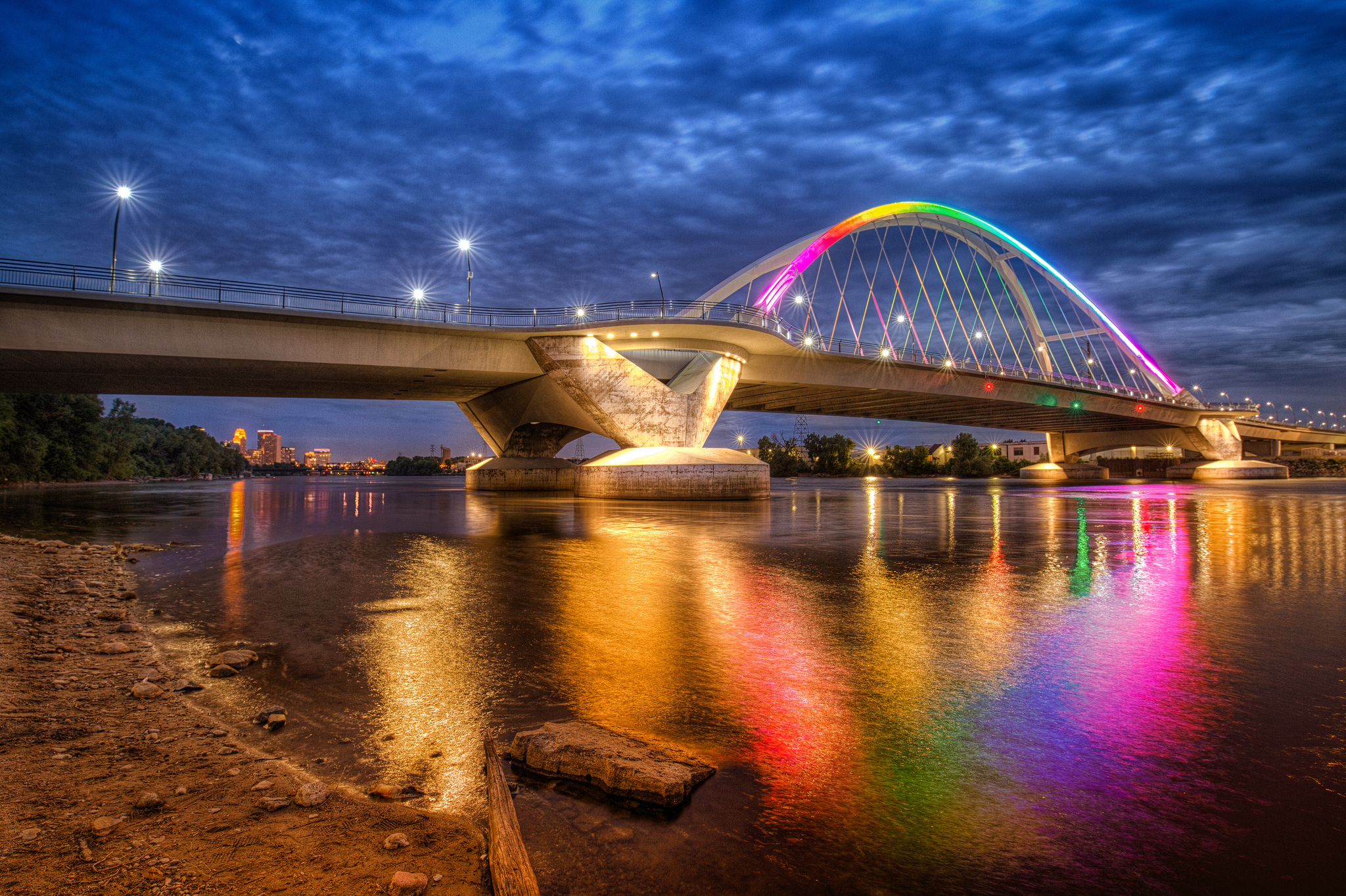 G most. Новосибирск мост. Бугринский мост. Миннеаполис красивый мост. Радужный мост.