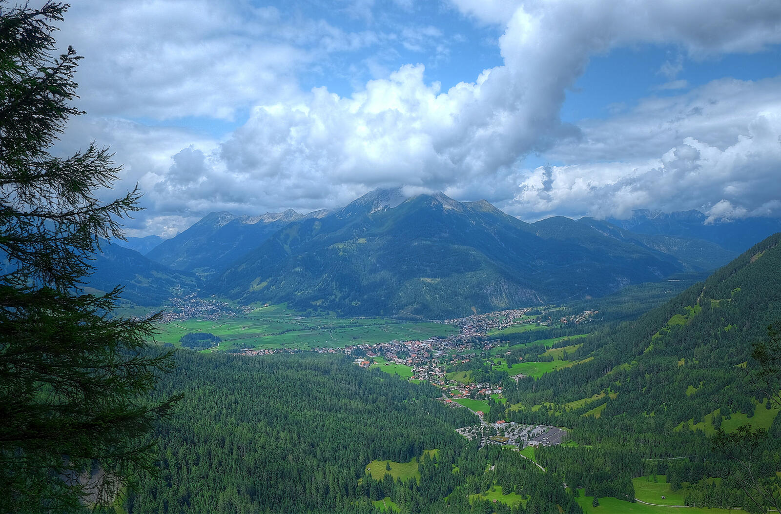Обои Austrian Alps Ehrwald Austria на рабочий стол