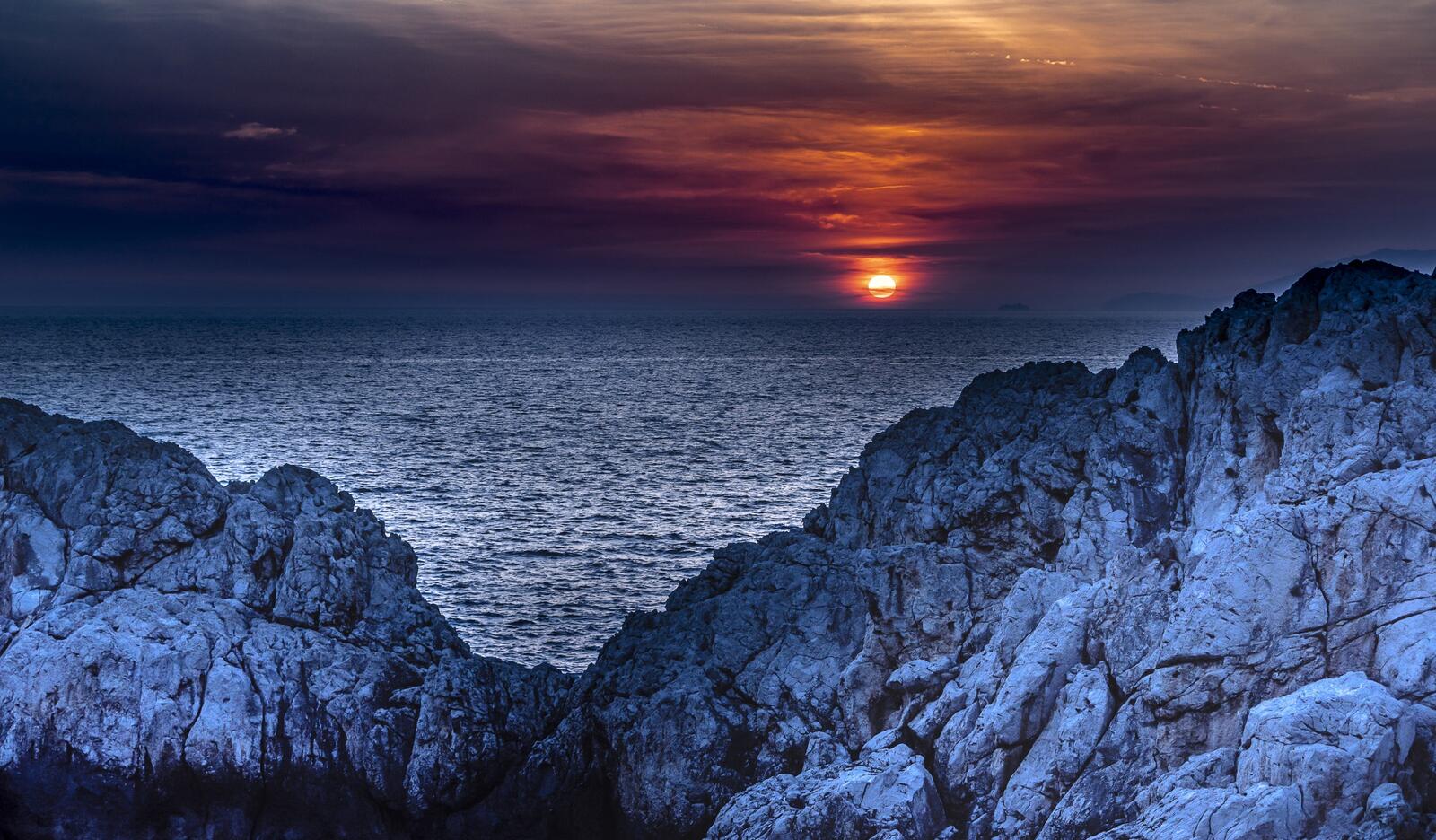 Обои Sunset Phare by Punta Carena Капри Италия на рабочий стол
