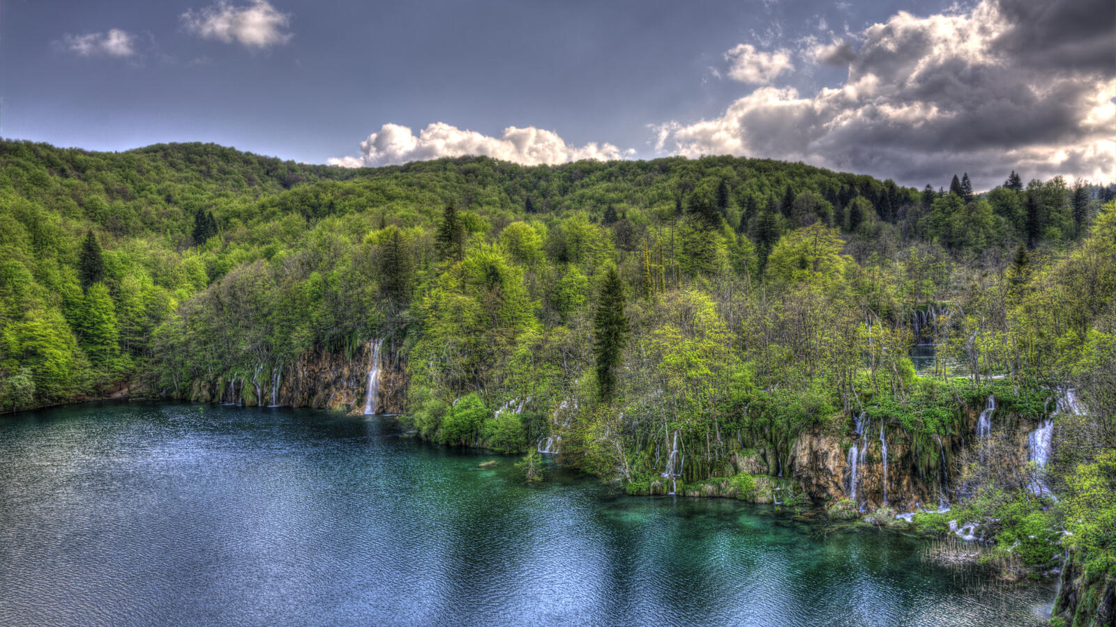 Обои Хорватия пейзаж Плитвицкие озера на рабочий стол