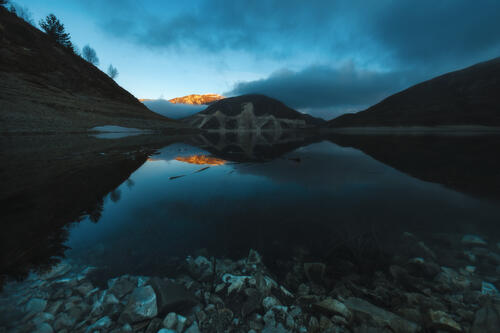 Рассвет на озере Казеной-Ам