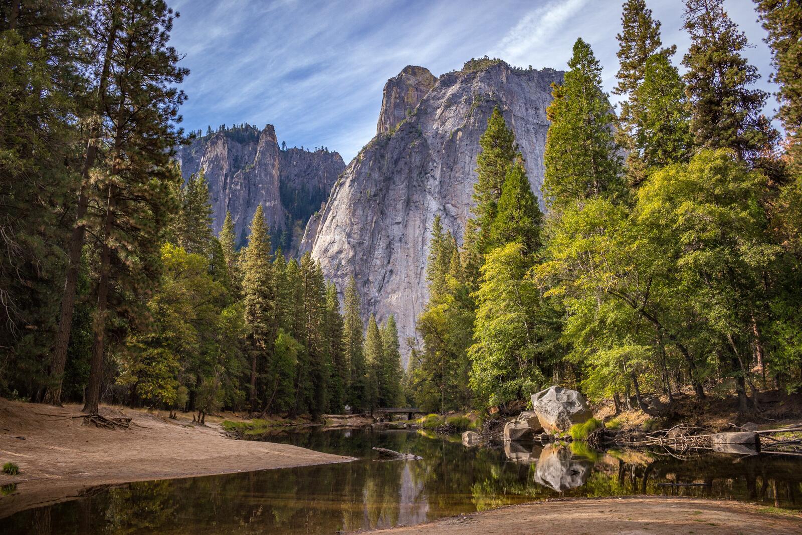 Wallpapers Yosemite national Park lake scenery on the desktop