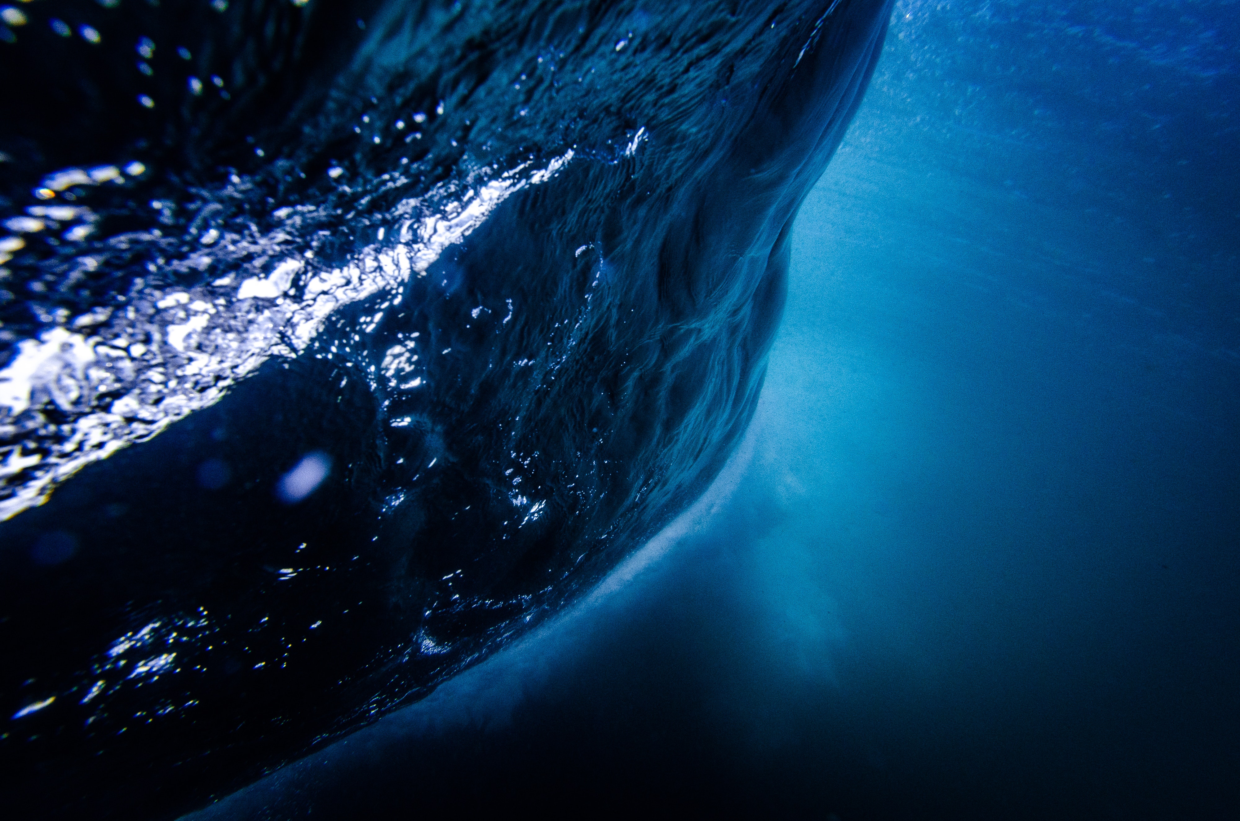 Бесплатное фото Вид волны с глубины