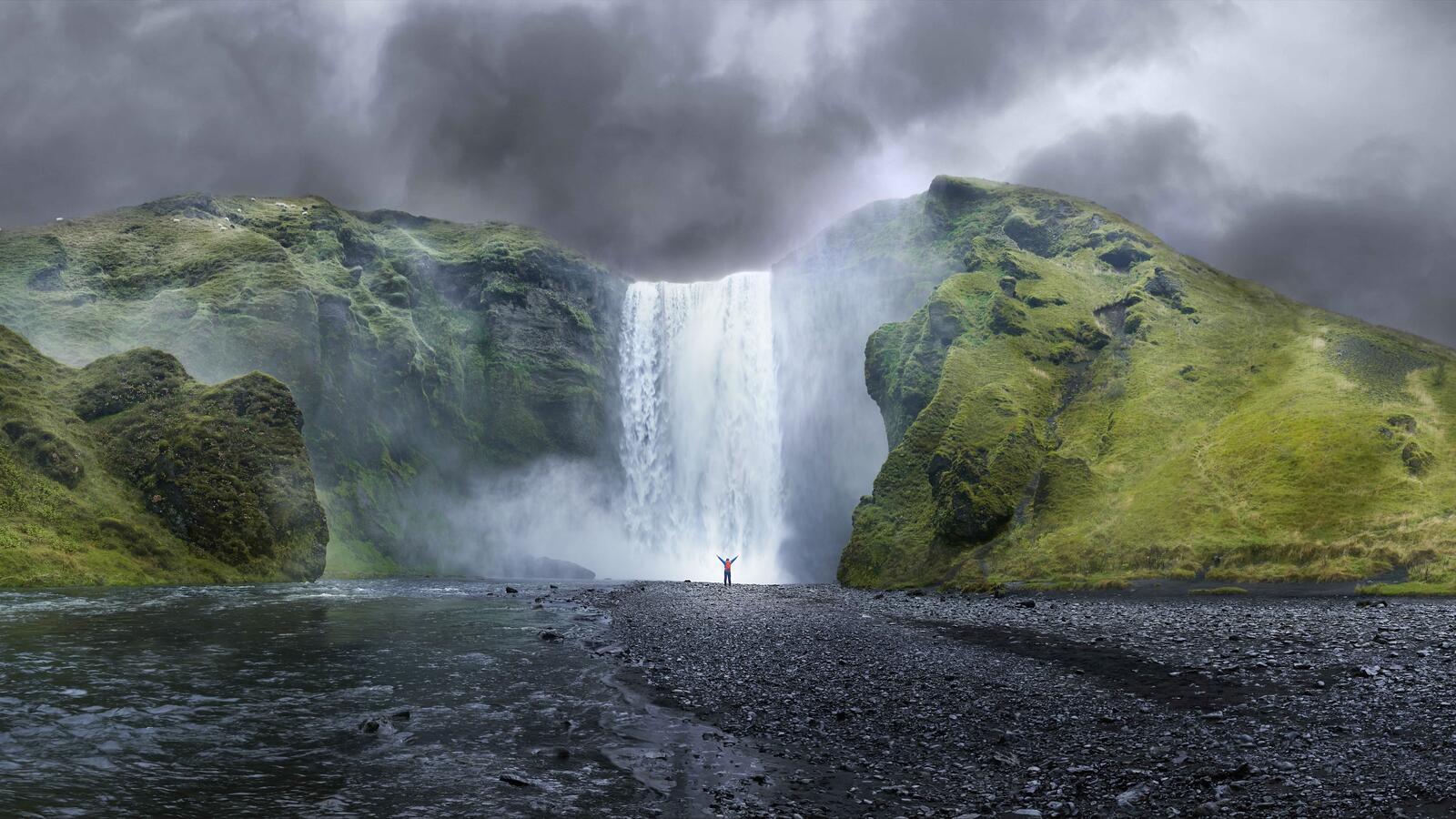 Обои Исландия водопад облака на рабочий стол