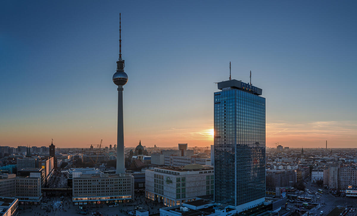 Берлин на закате дня
