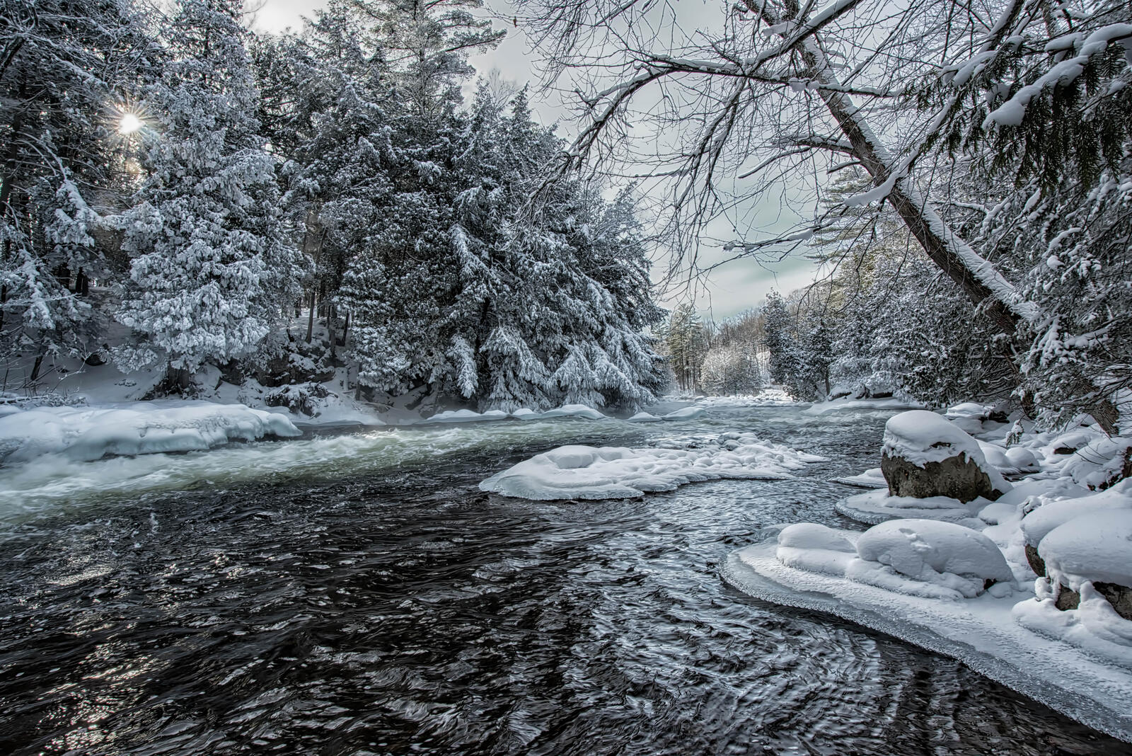 Обои Река Чайка возле Миндена Онтарио зима на рабочий стол