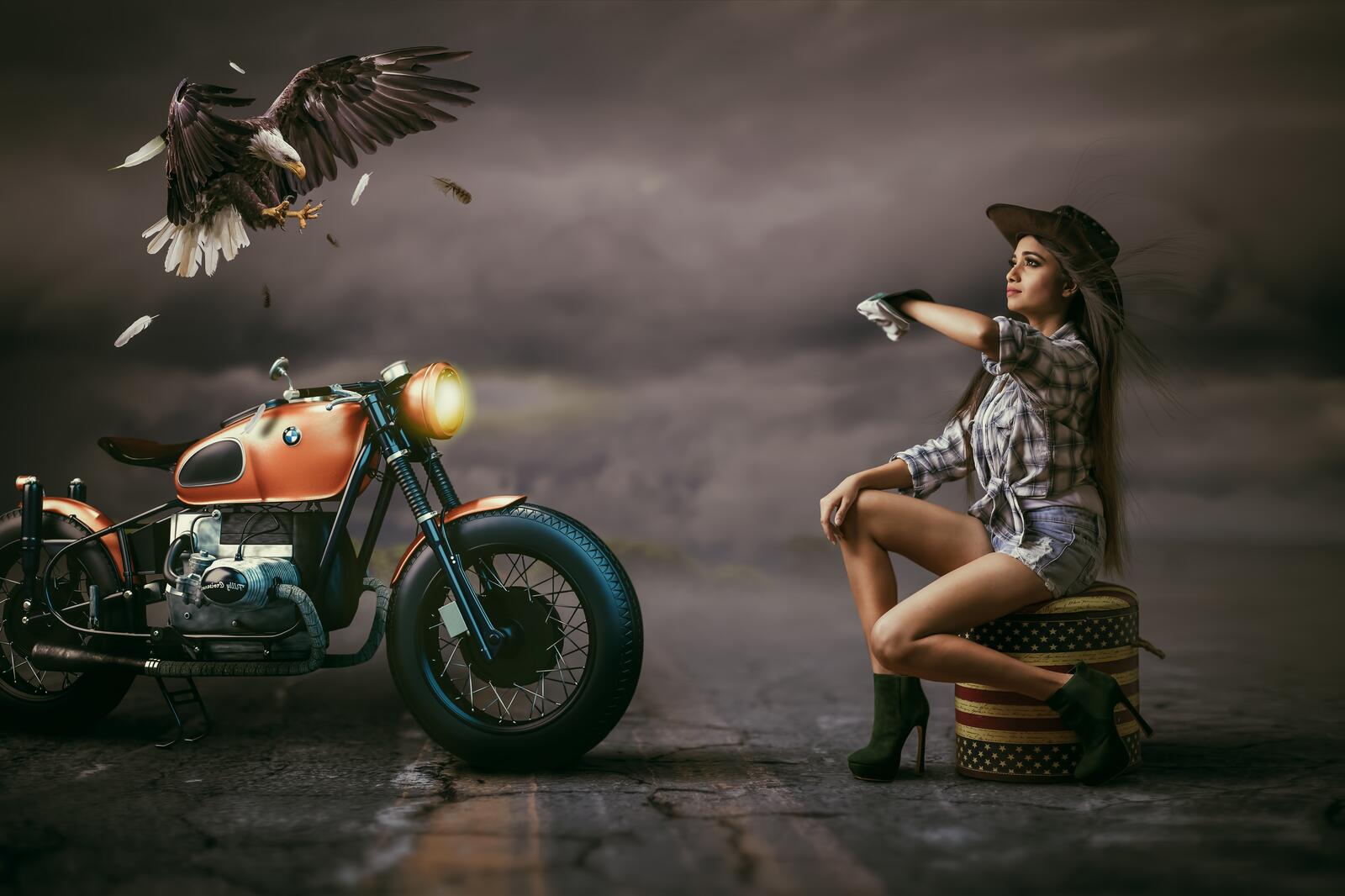 桌面上的壁纸女孩 摩托车 老鹰