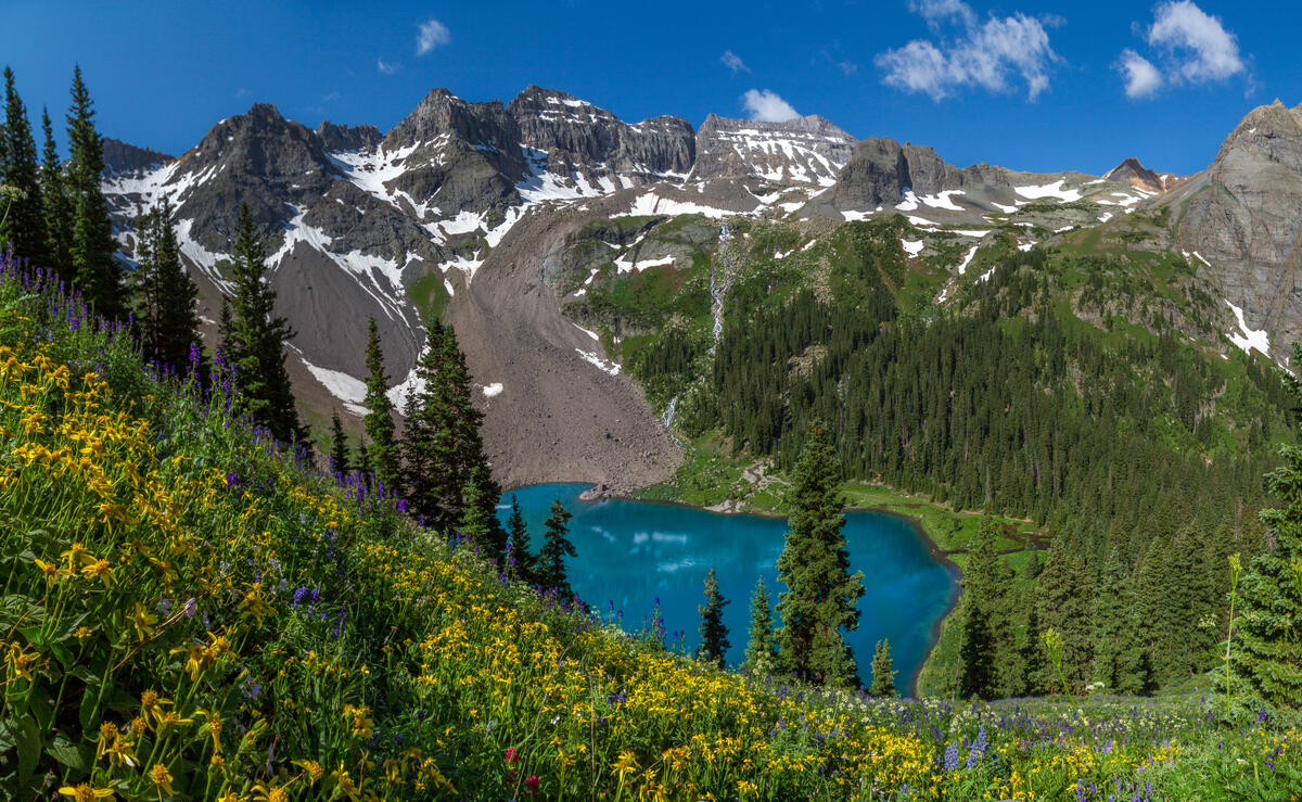 Blue lake in the mountains of Colorado