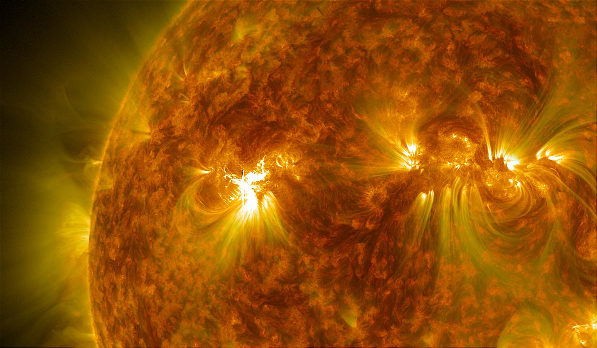 В отдельные годы в природе наблюдаются вспышки. Солар солнце. Солнце в космосе. Снимок солнца. Взрыв солнца.
