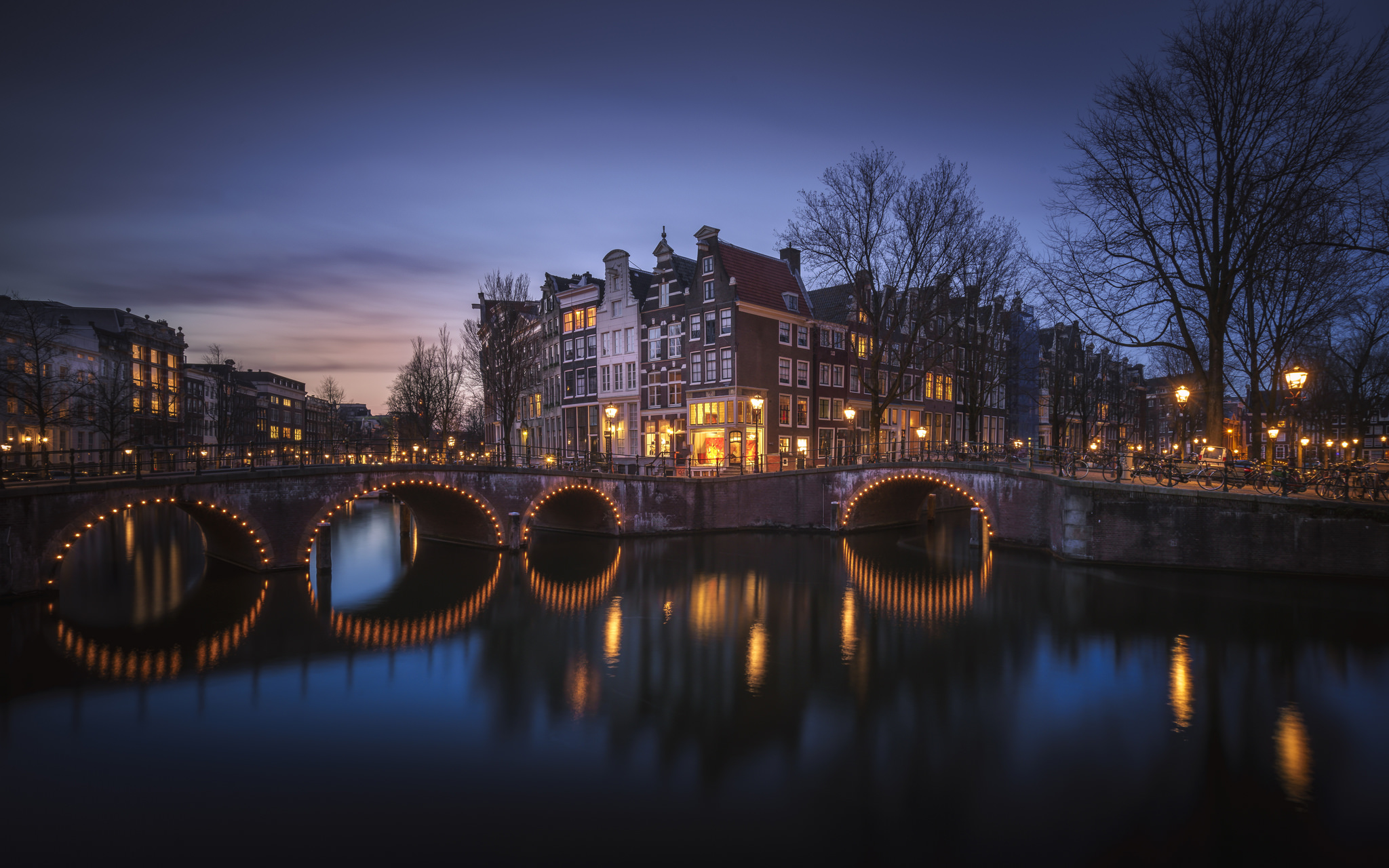 Обои Голландия Амстердам ночь на рабочий стол