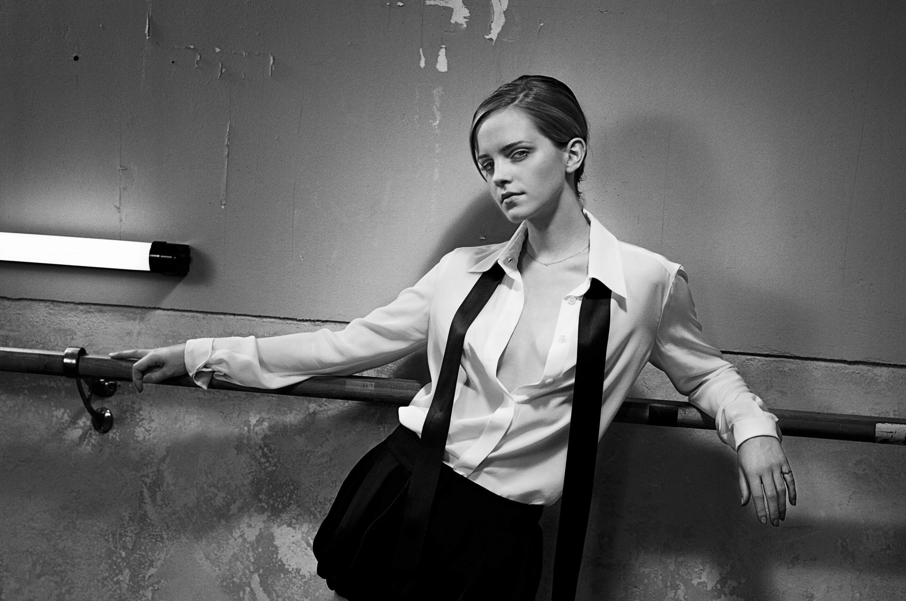 Wallpapers Emma Watson monochrome black and white on the desktop