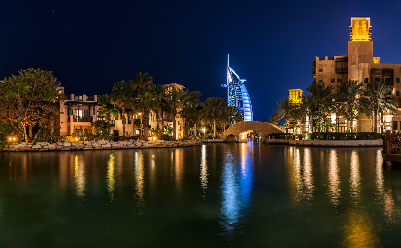 Wallpapers city Dubai lights on the desktop