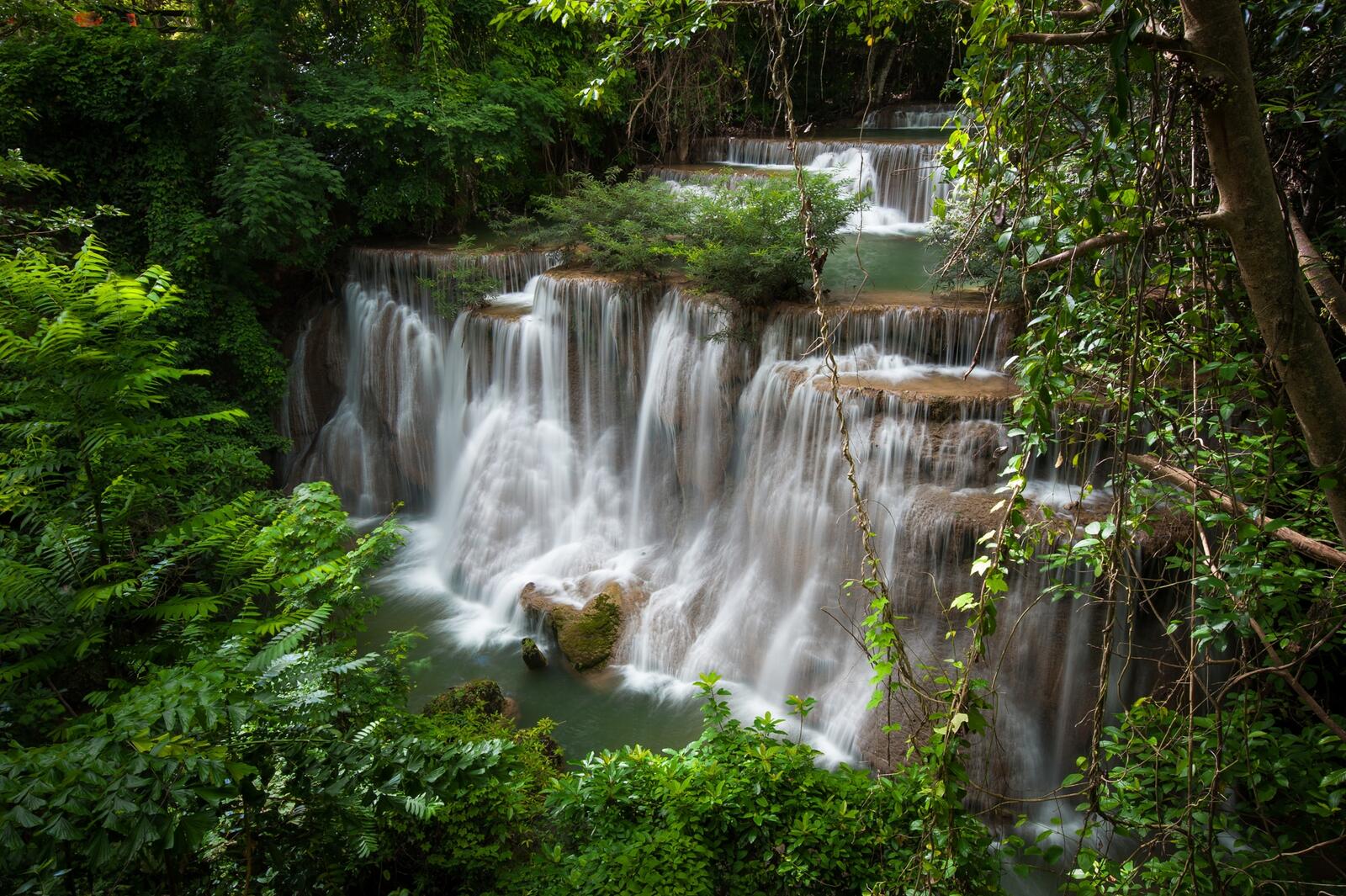 Обои Huai Mae Kamin Waterfall Водопад Канчанабури на рабочий стол