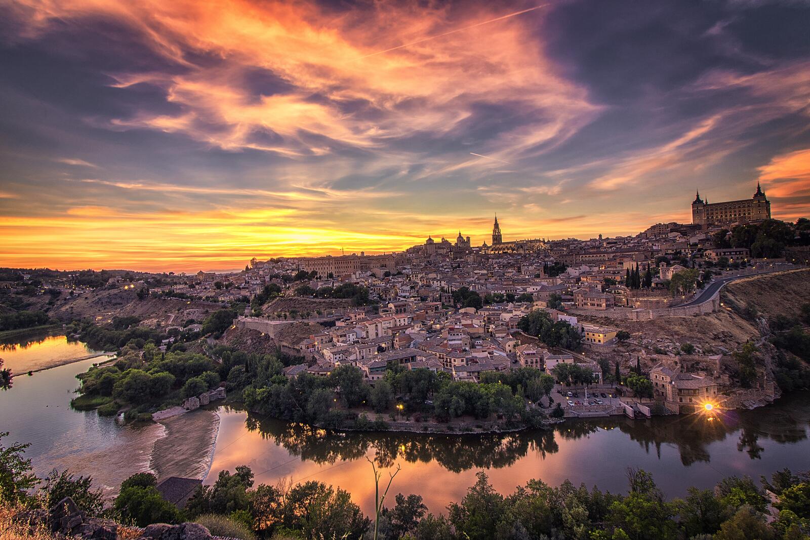 Wallpapers cityscape sunset Toledo on the desktop