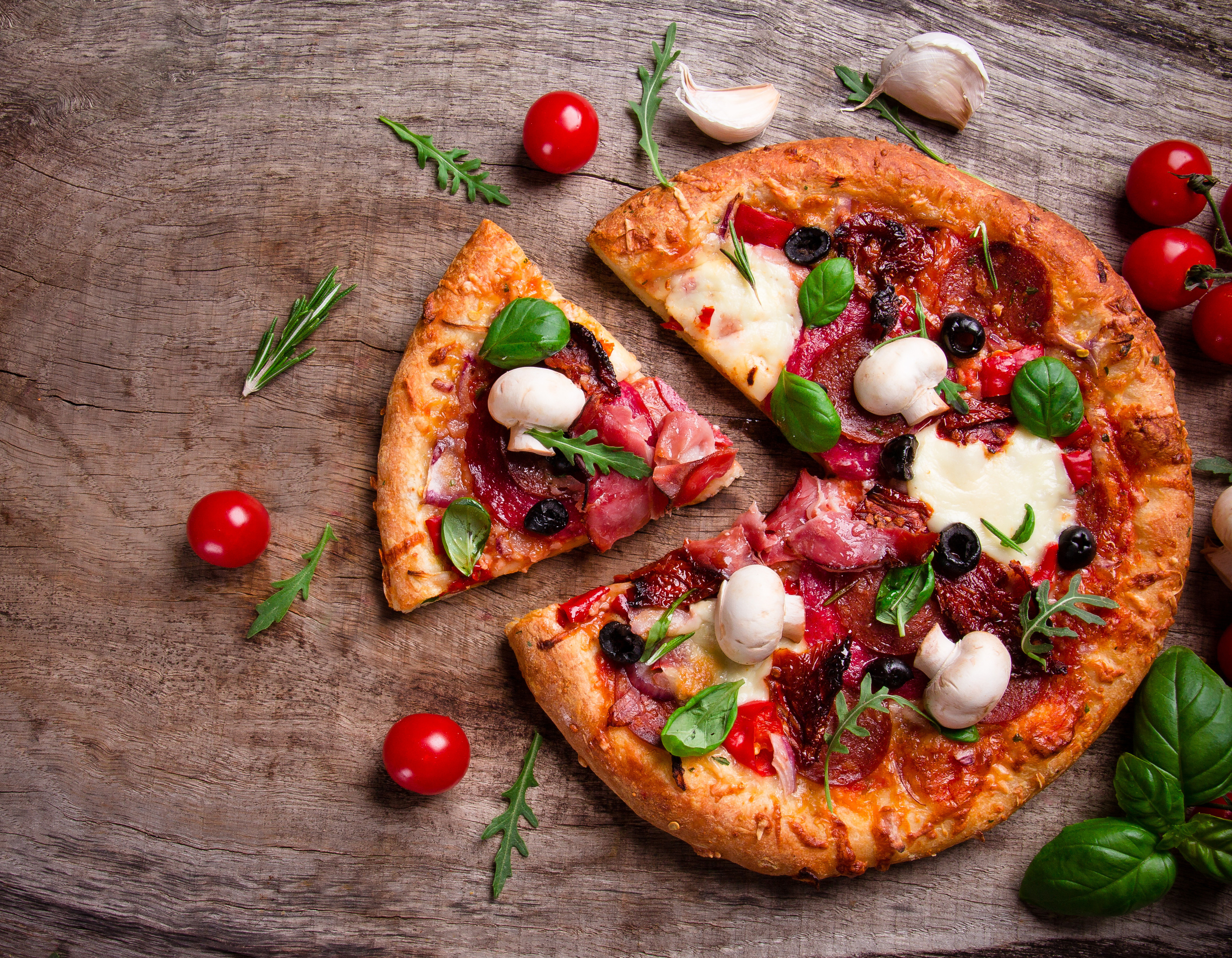 Pizza with meat and mushrooms · free photo