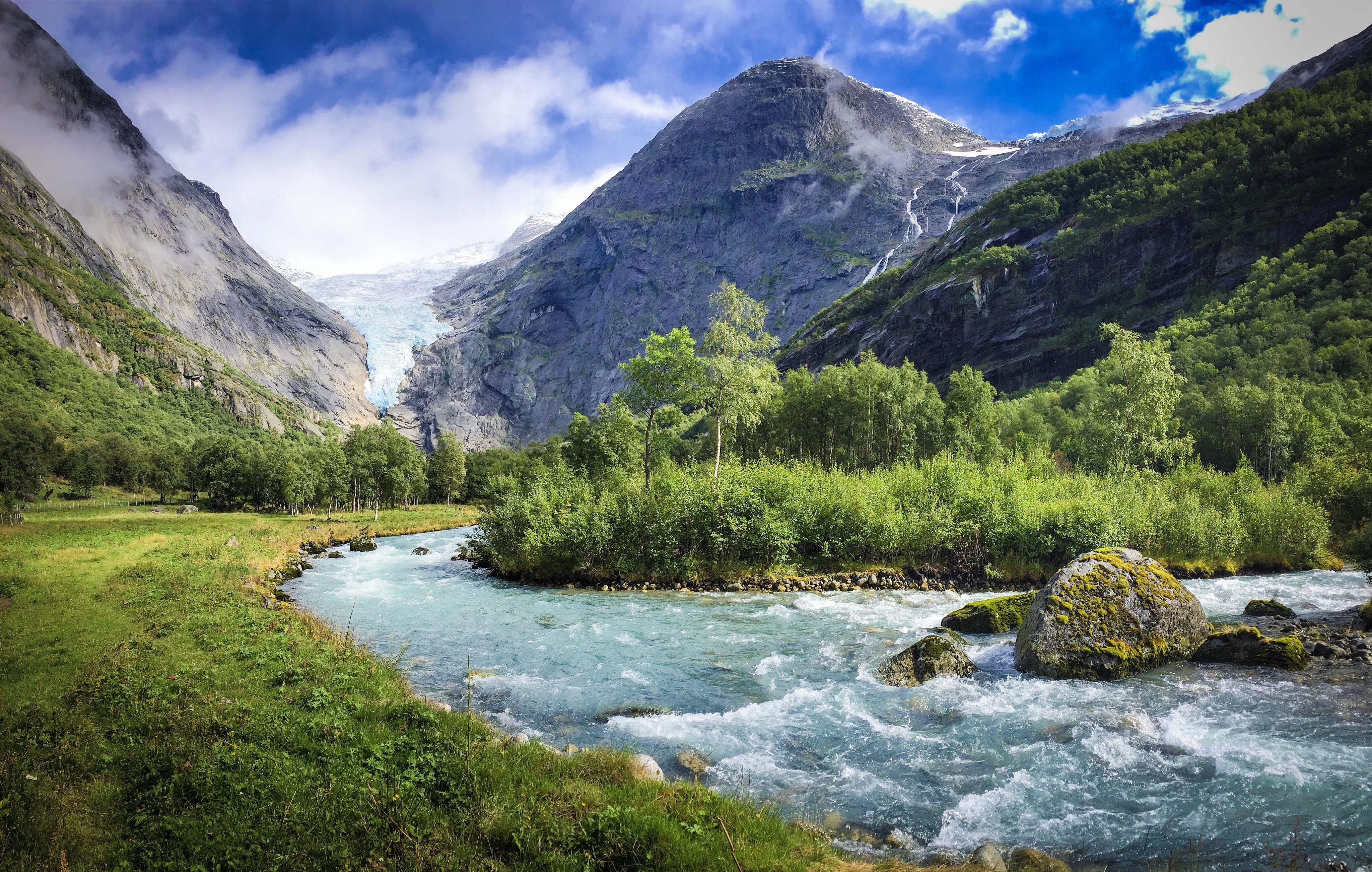 桌面上的壁纸挪威最美丽的冰川之一 布赖克斯达林国家公园 挪威