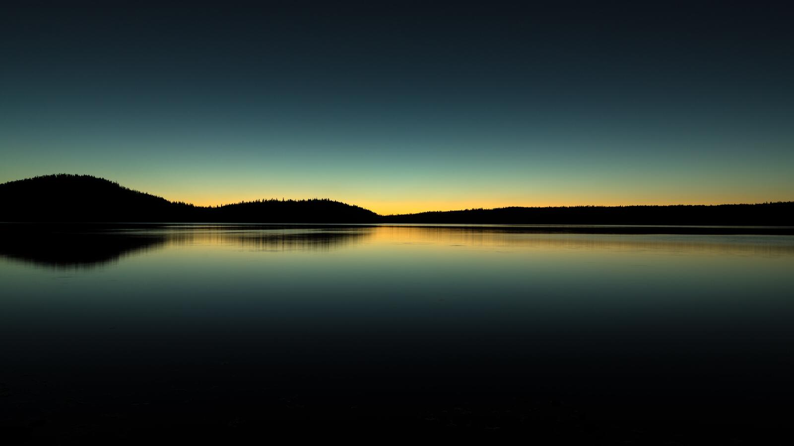 Обои озеро горизонт восход на рабочий стол