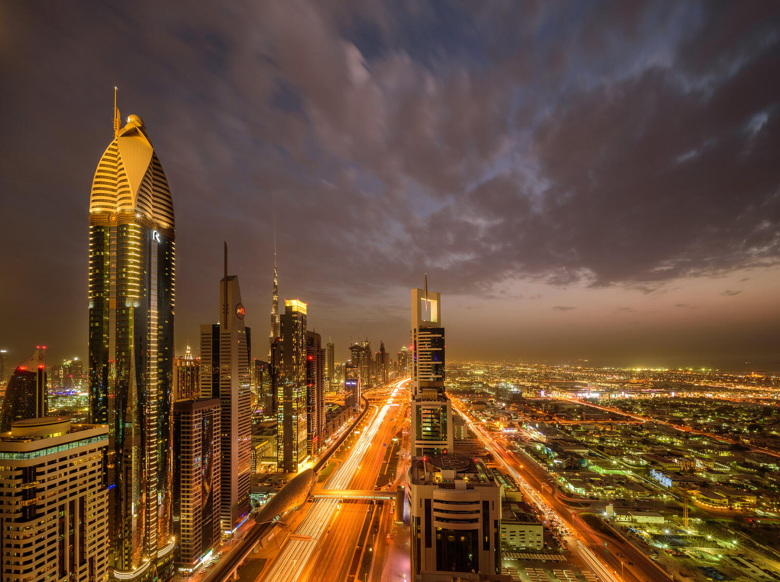 Обои архитектура Дубай ОАЭ ночь освещение на рабочий стол