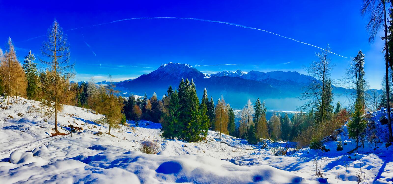 Обои Зимняя панорама Альп с горами Кайзер над долиной реки Инн близ Киферсфельдена Бавария Германия на рабочий стол