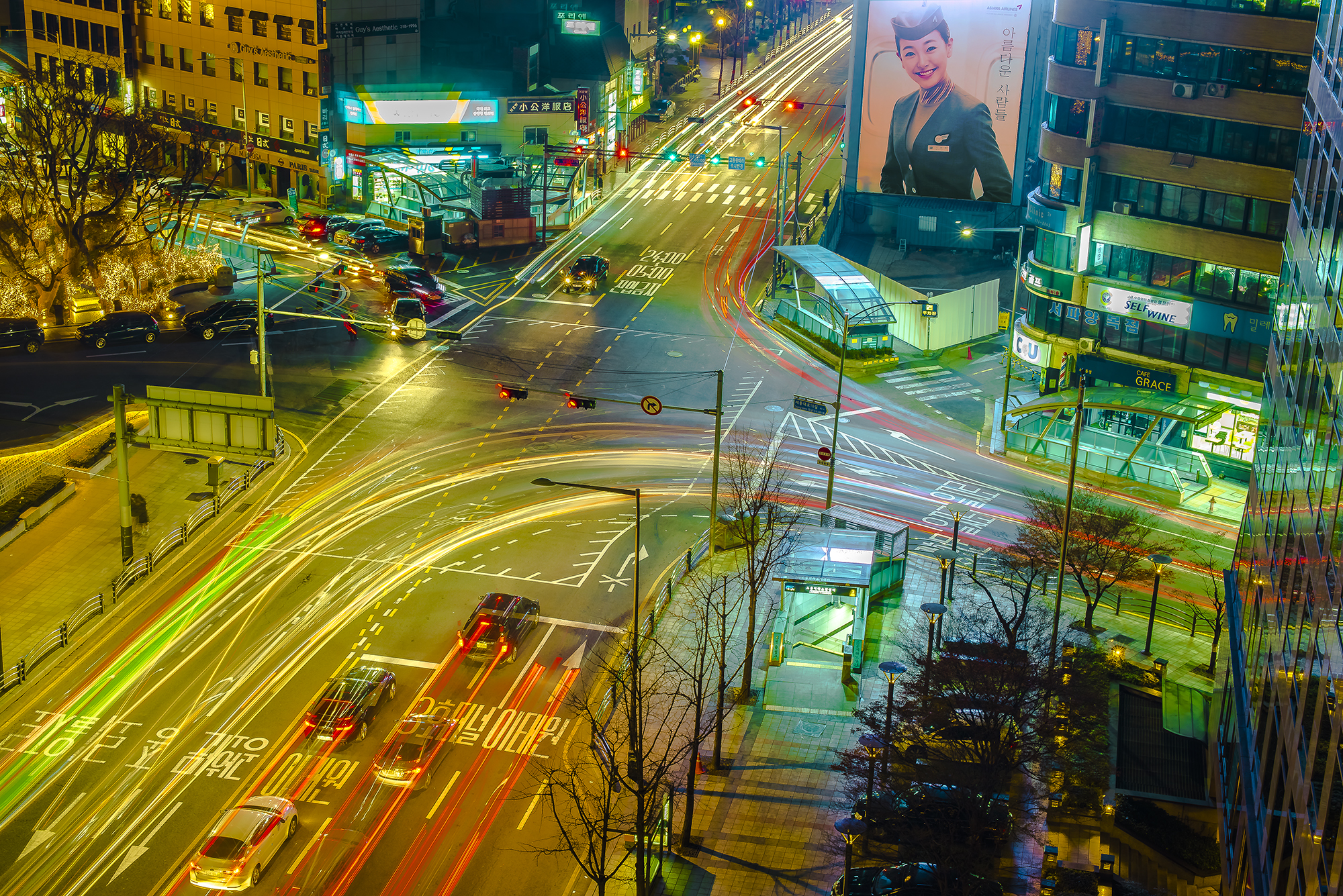 Сеульские ночи со светлыми тропами · бесплатное фото