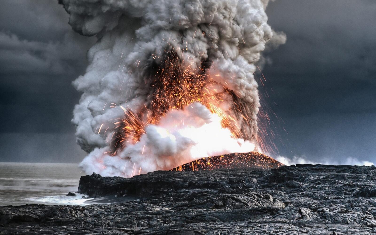 Бесплатное фото Извержение вулкана